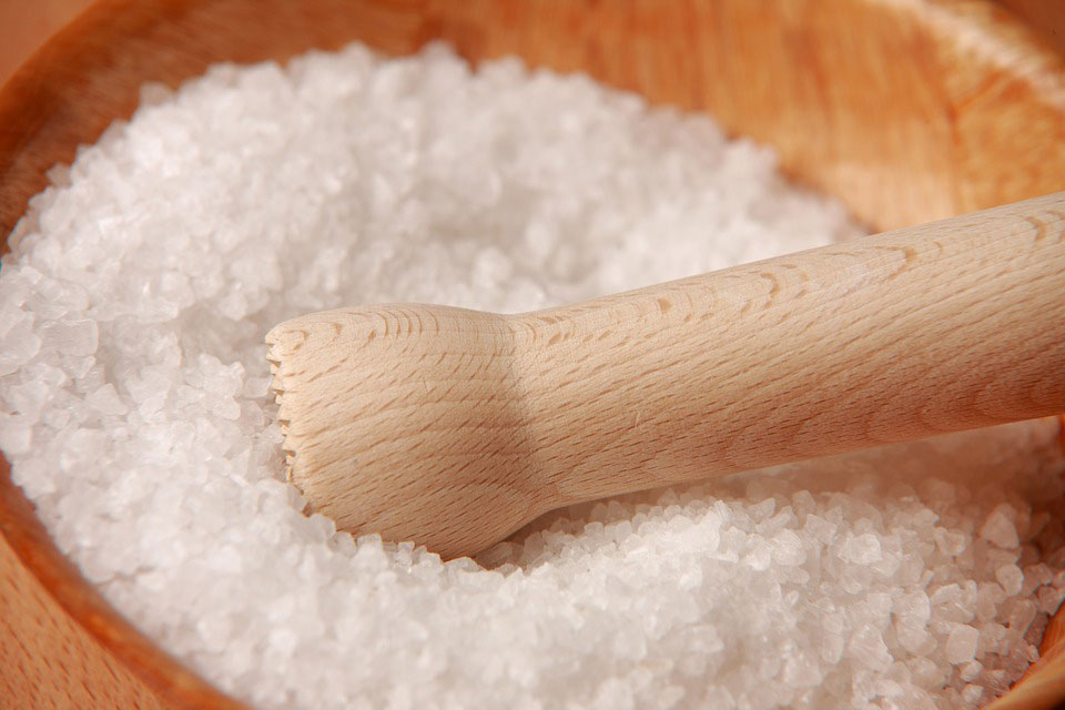 What is Halotherapy and How Salt Therapy Can Be Combined with a Sauna